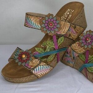 L’Artiste Women’s Moai Wedge Sandals – Size 9.5-10 | Adjustable Straps